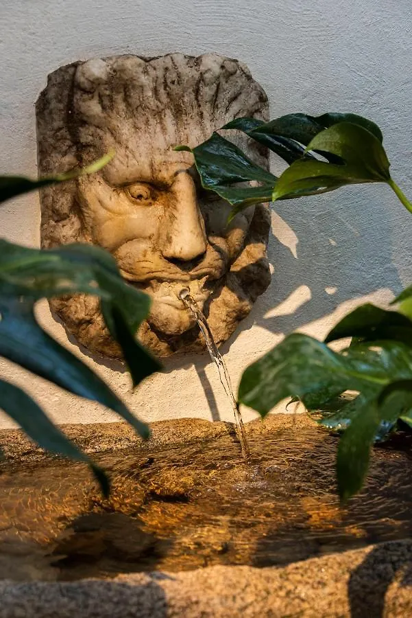 Casa De Triana Luxury Suites By Casa Del Poeta Sevilla Spanien