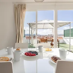 Fun Building By Homeabout Apartment Malaga