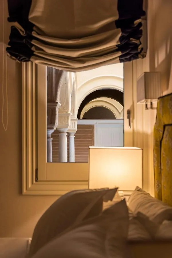 Casa De Triana Luxury Suites By Casa Del Poeta Seville