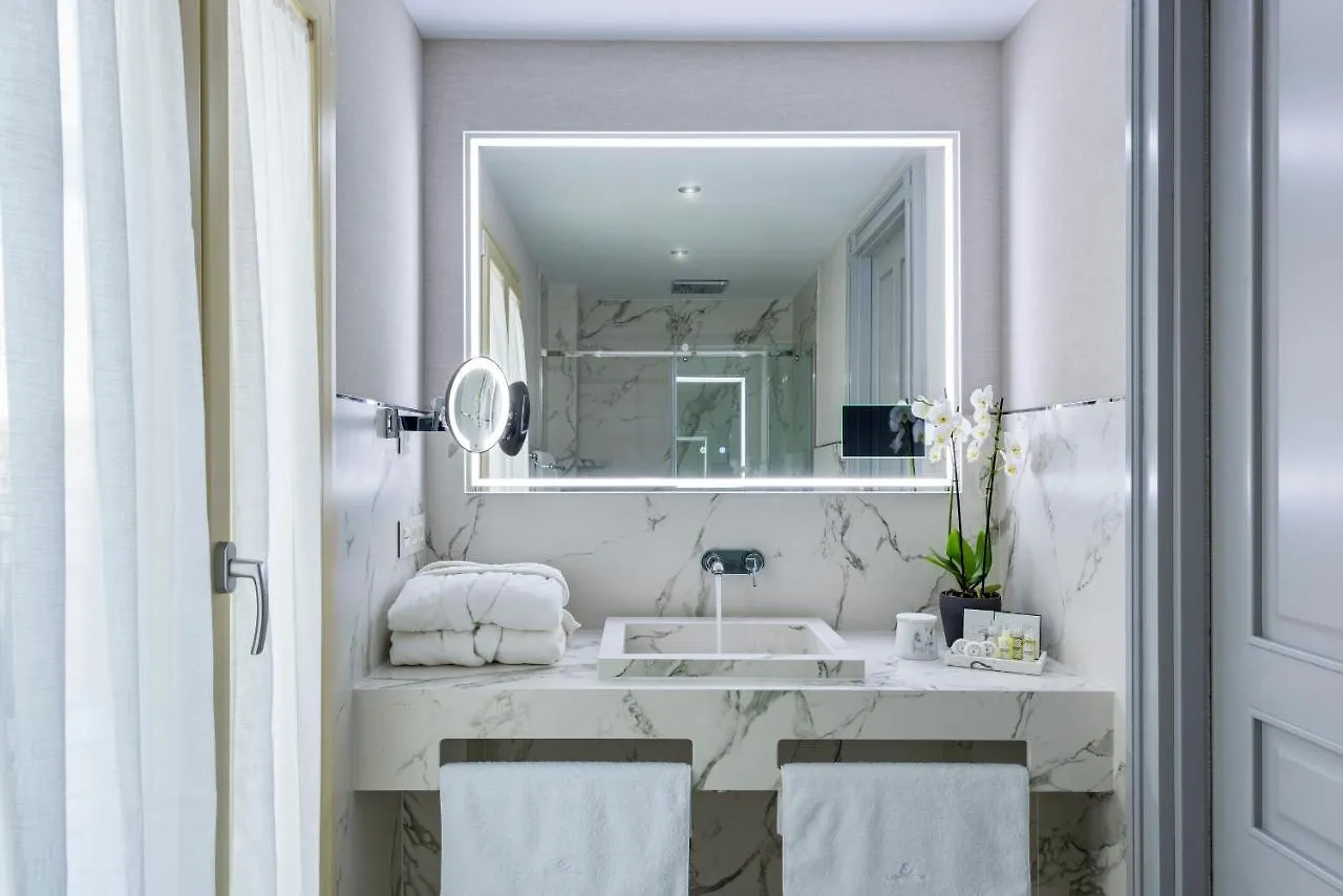 Casa De Triana Luxury Suites By Casa Del Poeta Seville Apartment